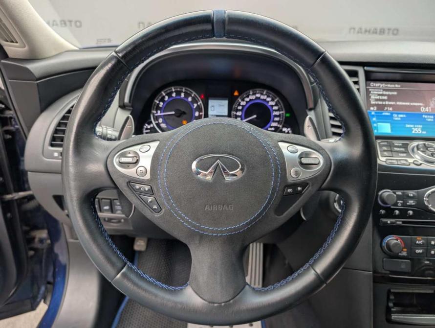 Infiniti QX70 Москва  - изображение 9