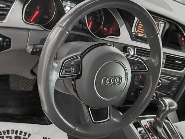 Audi A5 I (8T) Рестайлинг с пробегом 2012 года, цена 1 071 000 рублей, 228920 км, купе, Автокод Объявления