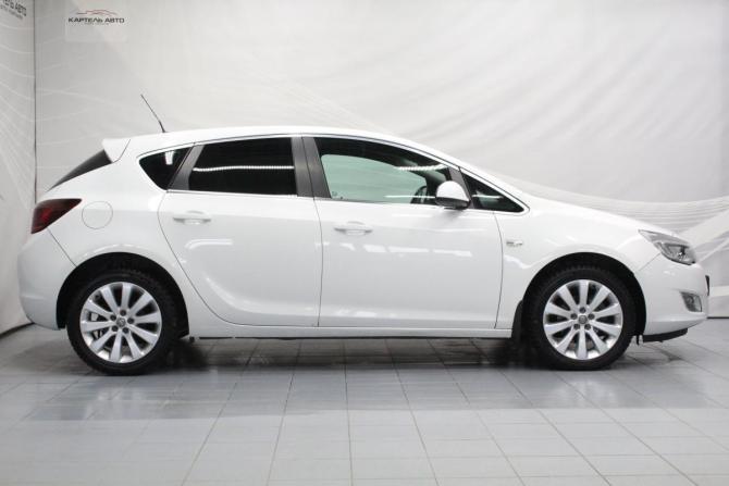 Opel Astra J с пробегом 2010 года, цена 629 000 рублей, 172852 км, хэтчбек, Автокод Объявления