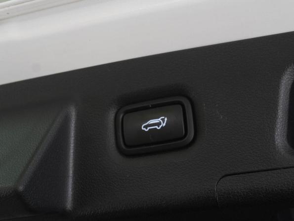 Hyundai Santa Fe IV Рестайлинг с пробегом 2023 года, цена 4 240 000 рублей, 64804 км, внедорожник, Автокод Объявления