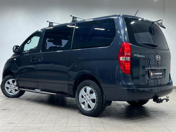 Hyundai Grand Starex I Рестайлинг с пробегом 2017 года, цена 2 285 000 рублей, 238500 км, минивэн, Автокод Объявления