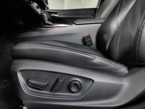Toyota Camry VIII (XV70) с пробегом 2019 года, цена 2 489 000 рублей, 134185 км, седан, Автокод Объявления