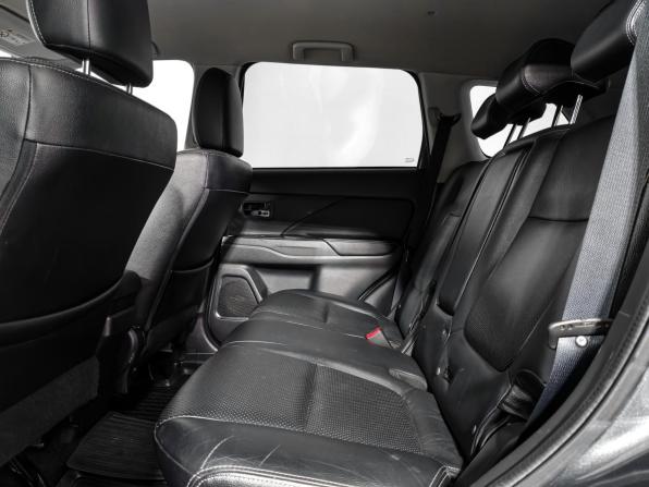 Mitsubishi Outlander III Рестайлинг 2 с пробегом 2016 года, цена 1 850 000 рублей, 127000 км, внедорожник, Автокод Объявления