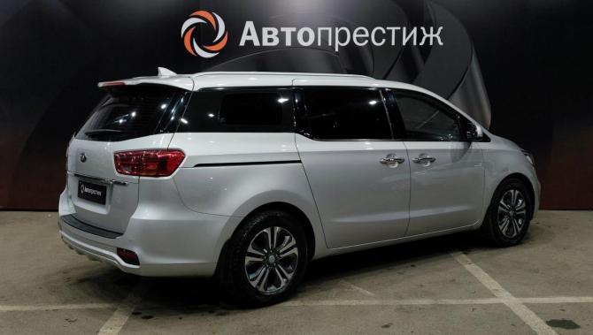 Kia Carnival III с пробегом 2019 года, цена 2 130 000 рублей, 197161 км, минивэн, Автокод Объявления