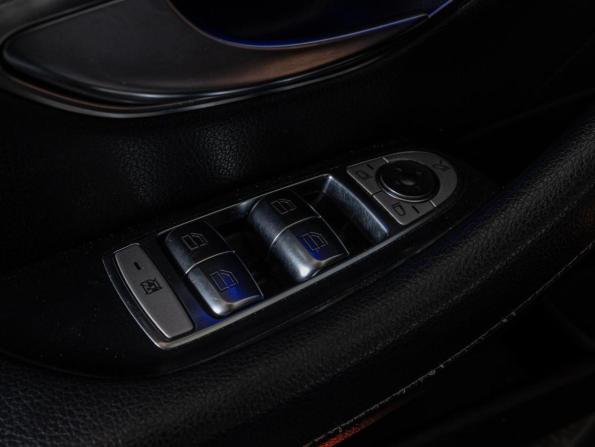 Mercedes-Benz E-Класс V (W213 S213 C238) Рестайлинг с пробегом 2021 года, цена 4 300 000 рублей, 168136 км, седан, Автокод Объявления