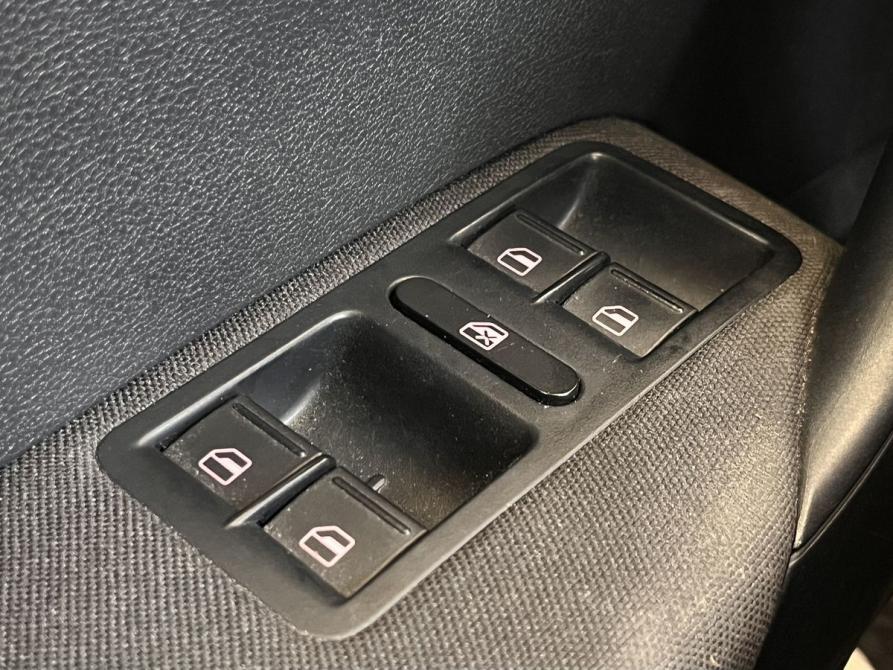 Volkswagen Polo V Рестайлинг Псков  - изображение 21