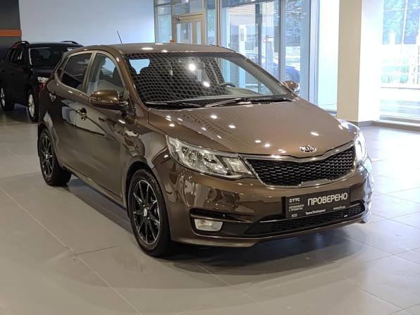 Kia Rio III Рестайлинг с пробегом 2015 года, цена 1 050 000 рублей, 197154 км, хэтчбек, Автокод Объявления