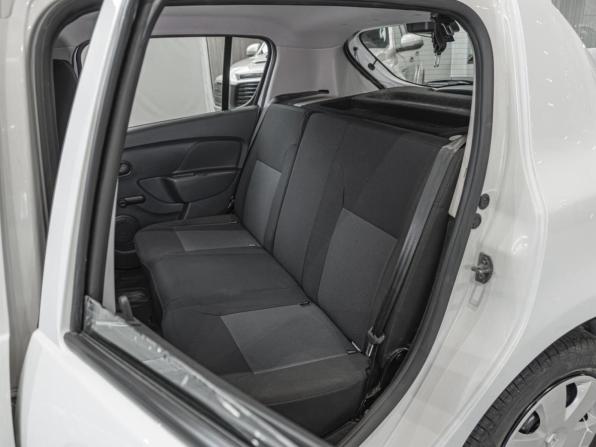 Renault Sandero II с пробегом 2017 года, цена 990 000 рублей, 8138 км, хэтчбек, Автокод Объявления
