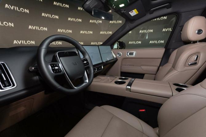 Новый Li Auto (Lixiang) L9 I Рестайлинг 2025 года, цена 11 600 000 рублей, внедорожник, Автокод Объявления