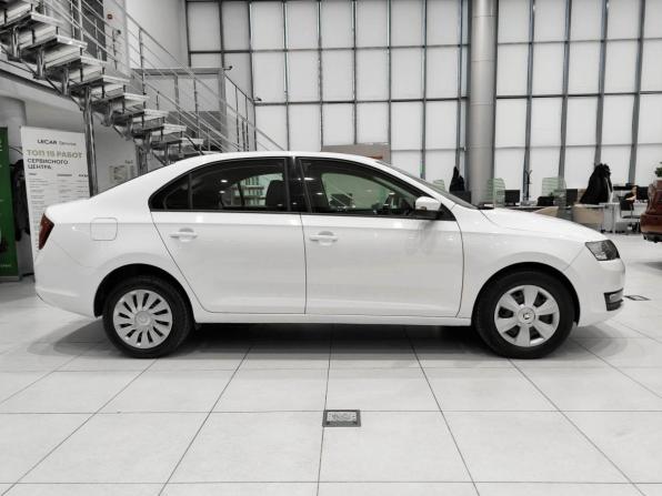 Skoda Rapid I Рестайлинг с пробегом 2019 года, цена 1 320 000 рублей, 113935 км, лифтбек, Автокод Объявления