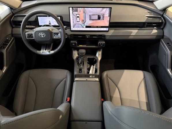 Toyota RAV4 VI (XA60) с пробегом 2026 года, цена 4 200 000 рублей, 30 км, внедорожник, Автокод Объявления