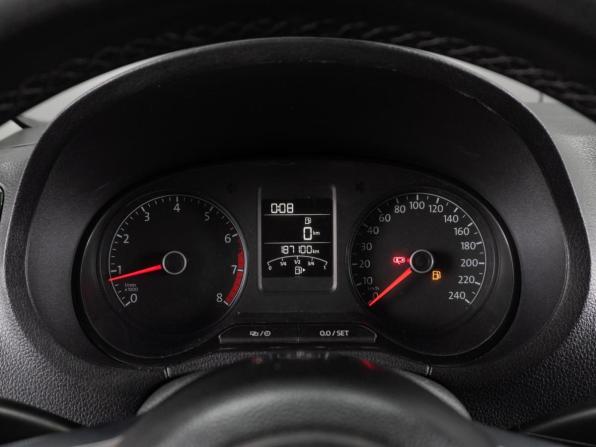 Volkswagen Polo V Рестайлинг с пробегом 2018 года, цена 999 000 рублей, 187100 км, седан, Автокод Объявления