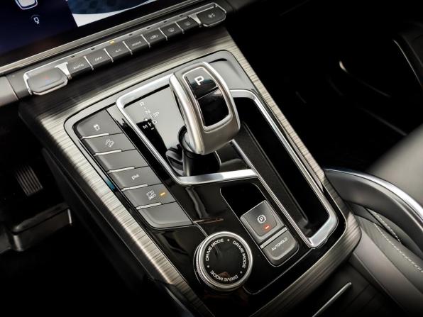 Geely Atlas Pro с пробегом 2023 года, цена 2 150 000 рублей, 13229 км, внедорожник, Автокод Объявления