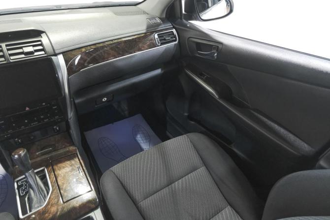 Toyota Camry VII (XV50) Рестайлинг с пробегом 2016 года, цена 1 969 000 рублей, 196000 км, седан, Автокод Объявления