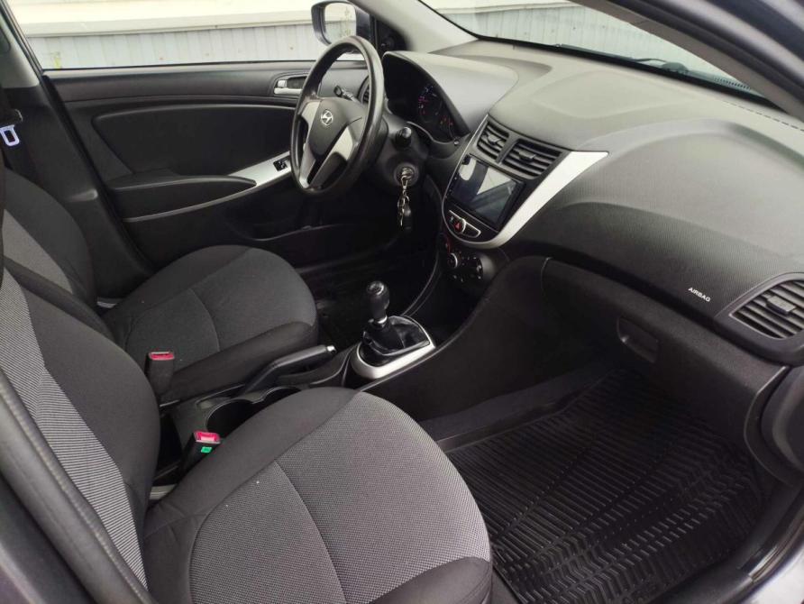 Hyundai Solaris I Санкт-Петербург  - изображение 9
