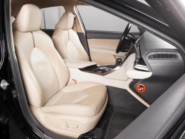 Toyota Camry VIII (XV70) с пробегом 2019 года, цена 2 629 000 рублей, 230780 км, седан, Автокод Объявления