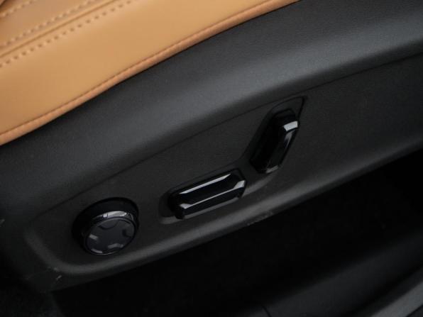 Geely Atlas II с пробегом 2025 года, цена 3 289 046 рублей, 30 км, внедорожник, Автокод Объявления