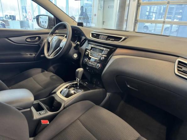 Nissan Qashqai II с пробегом 2016 года, цена 1 759 000 рублей, 59765 км, внедорожник, Автокод Объявления