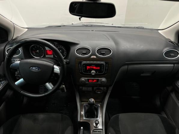 Ford Focus II Рестайлинг с пробегом 2008 года, цена 529 000 рублей, 184385 км, седан, Автокод Объявления