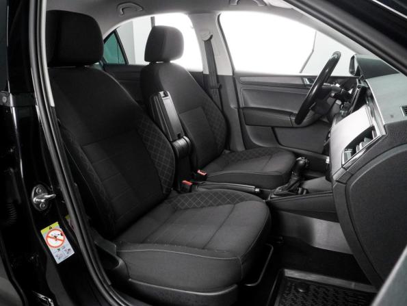 Skoda Rapid II с пробегом 2021 года, цена 1 696 000 рублей, 90515 км, лифтбек, Автокод Объявления