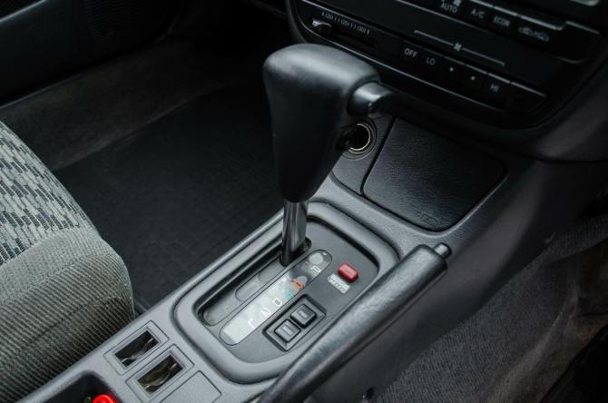 Toyota Carina VI (T190) с пробегом 1992 года, цена 215 000 рублей, 500000 км, седан, Автокод Объявления