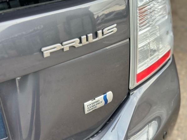 Toyota Prius III (XW30) с пробегом 2011 года, цена 930 000 рублей, 186916 км, лифтбек, Автокод Объявления