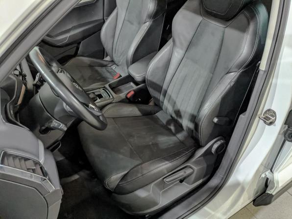 Skoda Karoq I с пробегом 2020 года, цена 2 460 000 рублей, 56926 км, внедорожник, Автокод Объявления