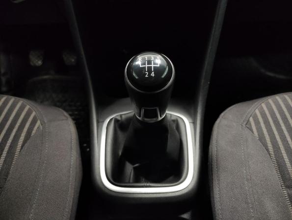 Volkswagen Polo V Рестайлинг с пробегом 2015 года, цена 890 000 рублей, 112576 км, седан, Автокод Объявления