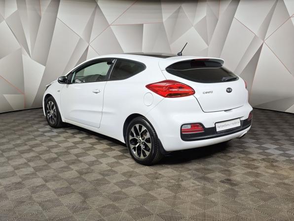 Kia Ceed II Рестайлинг с пробегом 2016 года, цена 1 165 000 рублей, 117396 км, хэтчбек, Автокод Объявления