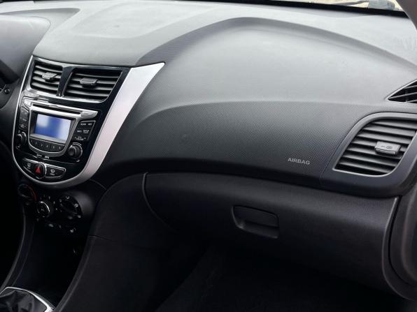 Hyundai Solaris I с пробегом 2012 года, цена 740 000 рублей, 172140 км, седан, Автокод Объявления