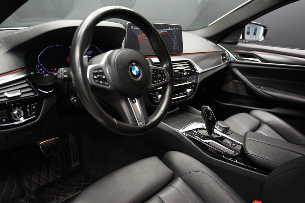 BMW 5 серии VII (G30/G31/G38) Рестайлинг Крым  - изображение 11