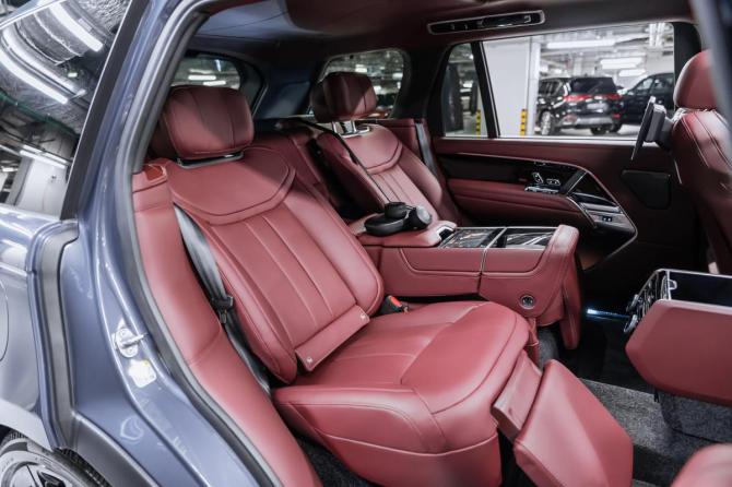 Новый Land Rover Range Rover V 2026 года, цена 24 750 000 рублей, внедорожник, Автокод Объявления