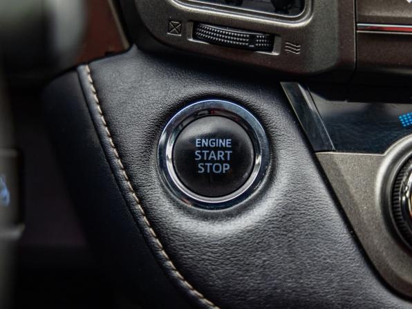 Toyota RAV4 IV (XA40) с пробегом 2013 года, цена 2 215 000 рублей, 82358 км, внедорожник, Автокод Объявления