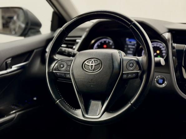 Toyota Camry VIII (XV70) Рестайлинг с пробегом 2021 года, цена 2 995 000 рублей, 113556 км, седан, Автокод Объявления