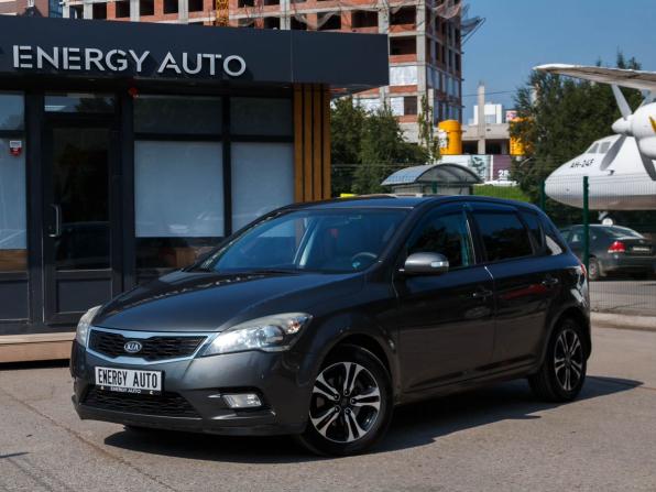 Kia Ceed I Рестайлинг с пробегом 2011 года, цена 770 000 рублей, 241036 км, хэтчбек, Автокод Объявления
