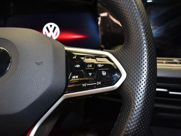 Volkswagen Golf GTI VIII с пробегом 2021 года, цена 3 717 000 рублей, 69824 км, хэтчбек, Автокод Объявления