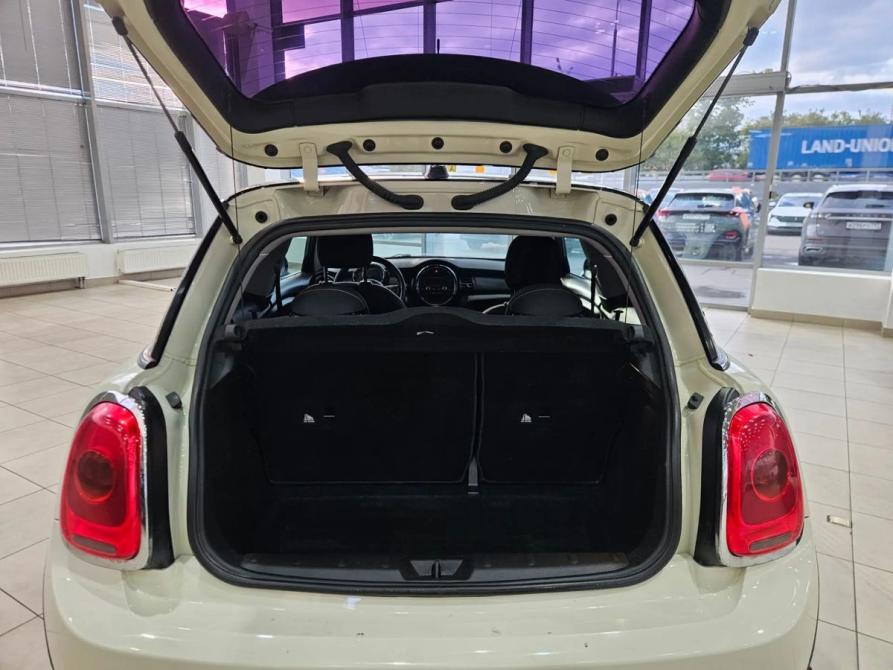 Mini Hatch III (F55/F56) Москва  - изображение 10