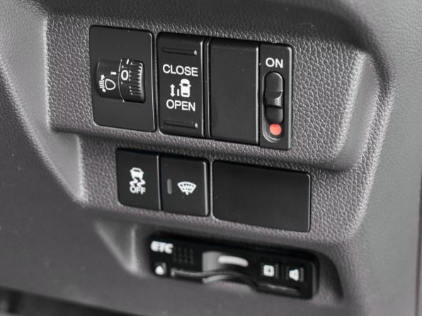 Honda Freed II с пробегом 2016 года, цена 1 375 000 рублей, 144981 км, компактвэн, Автокод Объявления
