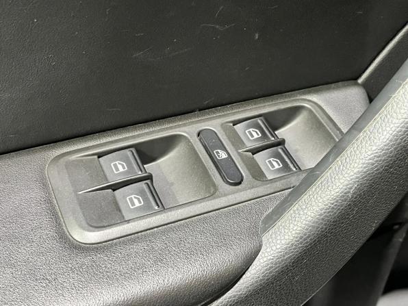 Skoda Yeti I Рестайлинг с пробегом 2017 года, цена 1 415 000 рублей, 164297 км, внедорожник, Автокод Объявления
