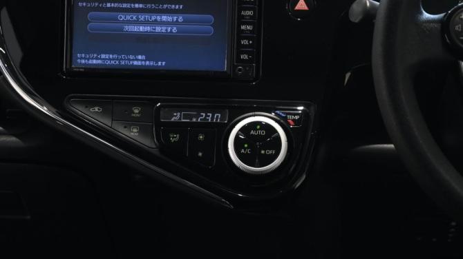 Toyota Aqua I Рестайлинг 2 с пробегом 2018 года, цена 1 070 000 рублей, 101750 км, хэтчбек, Автокод Объявления