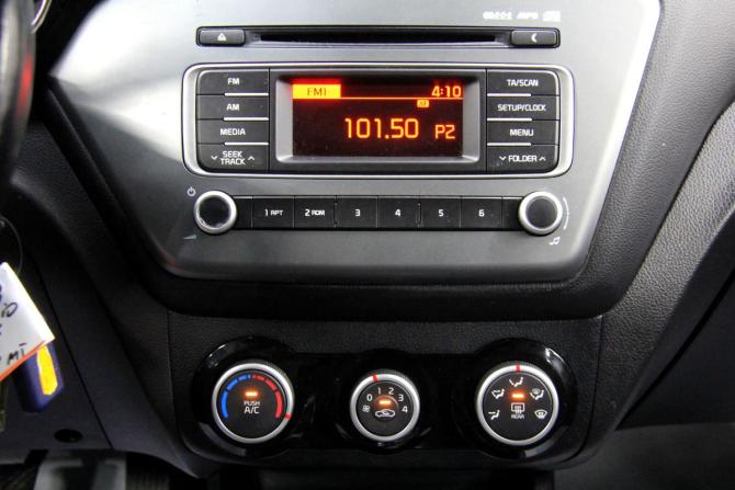 Kia Rio III Рестайлинг с пробегом 2016 года, цена 998 000 рублей, 189210 км, седан, Автокод Объявления