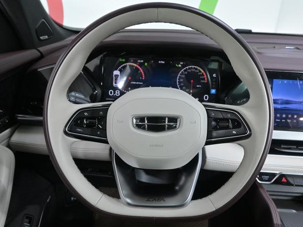 Geely Monjaro I с пробегом 2024 года, цена 3 398 000 рублей, 29456 км, внедорожник, Автокод Объявления