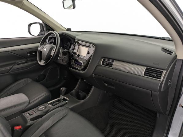 Mitsubishi Outlander III с пробегом 2014 года, цена 2 400 000 рублей, 43000 км, внедорожник, Автокод Объявления
