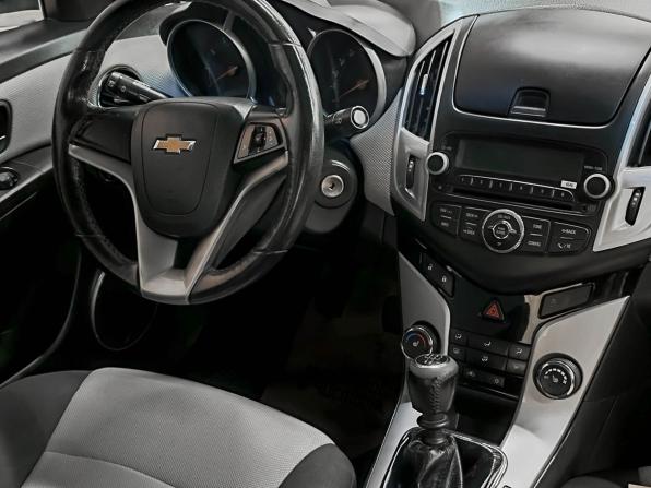 Chevrolet Cruze I Рестайлинг с пробегом 2013 года, цена 699 000 рублей, 122882 км, седан, Автокод Объявления