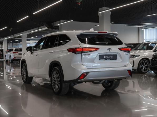 Toyota Highlander IV (XU70) с пробегом 2026 года, цена 5 300 000 рублей, 50 км, внедорожник, Автокод Объявления