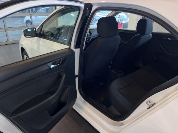 Volkswagen Polo VI с пробегом 2022 года, цена 1 679 000 рублей, 80453 км, лифтбек, Автокод Объявления