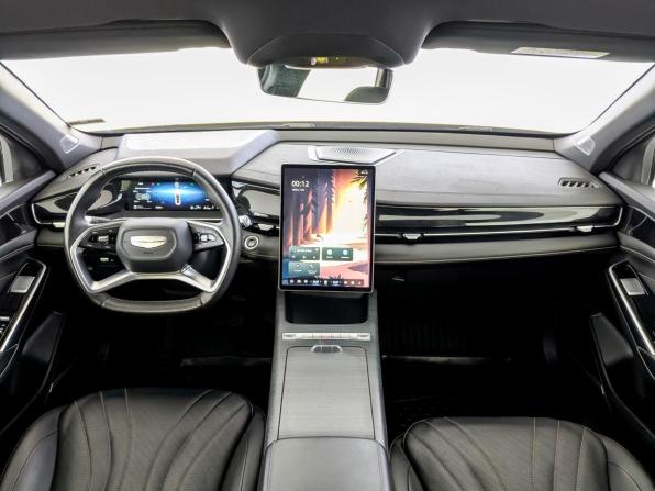 Geely Preface I с пробегом 2024 года, цена 2 280 000 рублей, 42237 км, седан, Автокод Объявления