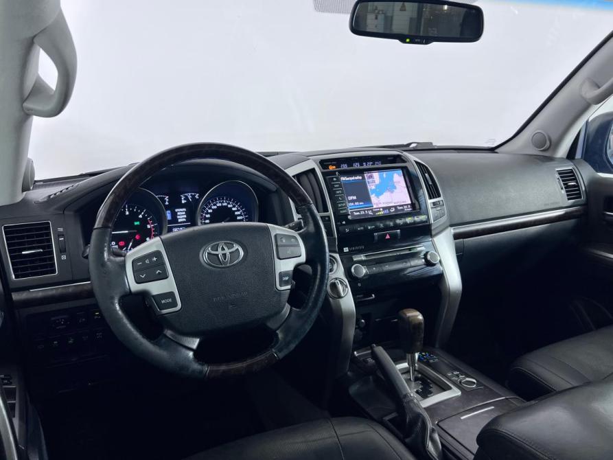 Toyota Land Cruiser 200 Series Рестайлинг 1 Ростов-на-Дону  - изображение 10