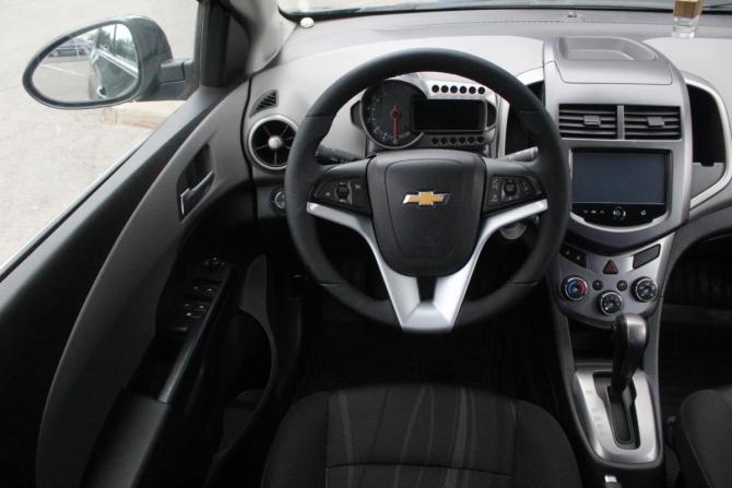 Chevrolet Aveo II с пробегом 2015 года, цена 810 000 рублей, 110976 км, хэтчбек, Автокод Объявления