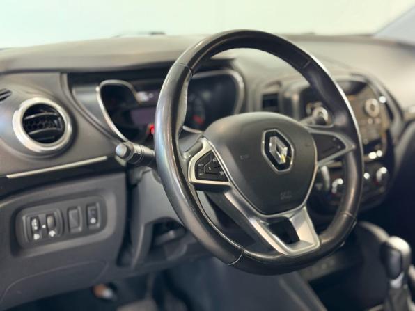 Renault Kaptur I Рестайлинг с пробегом 2021 года, цена 1 243 000 рублей, 113501 км, внедорожник, Автокод Объявления